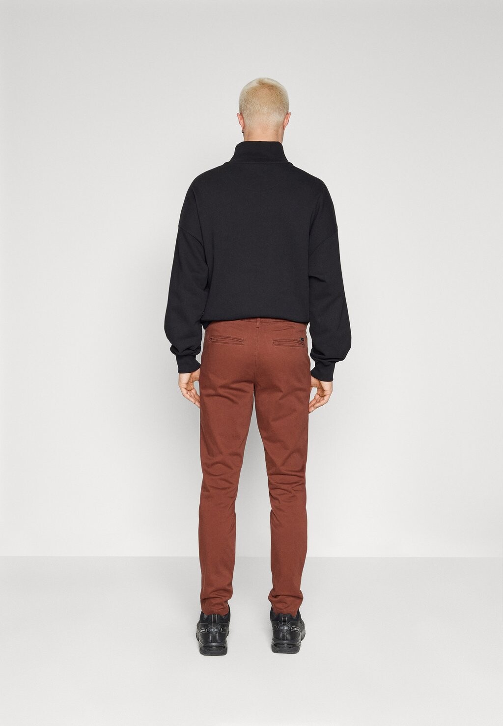 

Холщовые брюки Marco Bowie Jack & Jones, шоколадный фондан