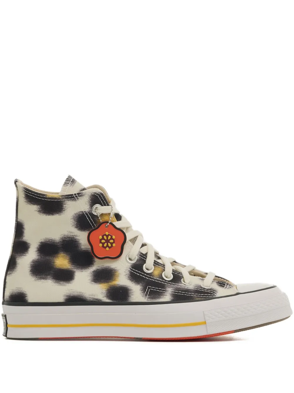 

Кроссовки из коллаборации с Kenzo Converse, нейтральный