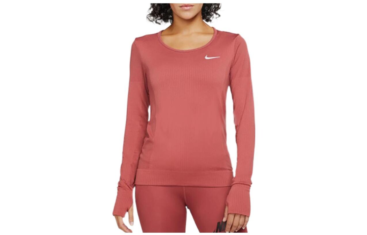 

Футболка женская красная Nike