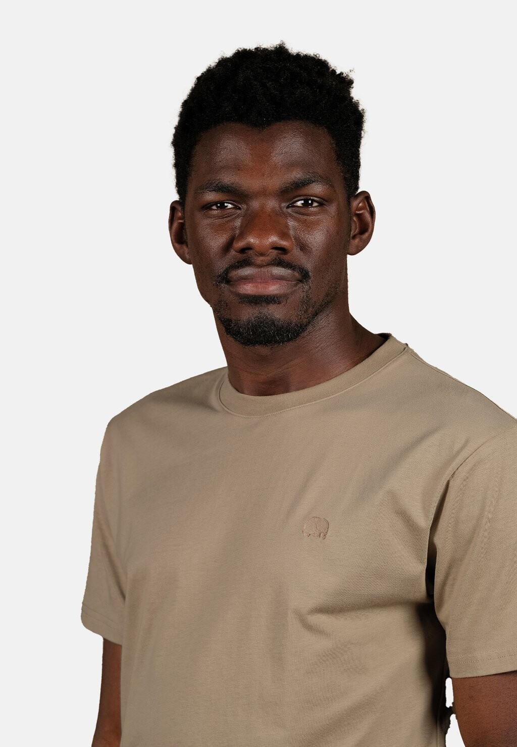 

Базовая футболка ESSENTIAL Trendsplant, охра