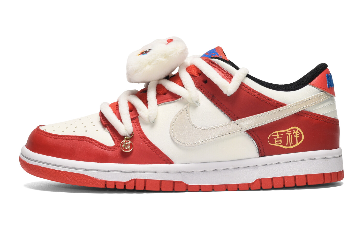 

Кроссовки Nike Dunk Skateboard Shoes Women's Low-Top White Red