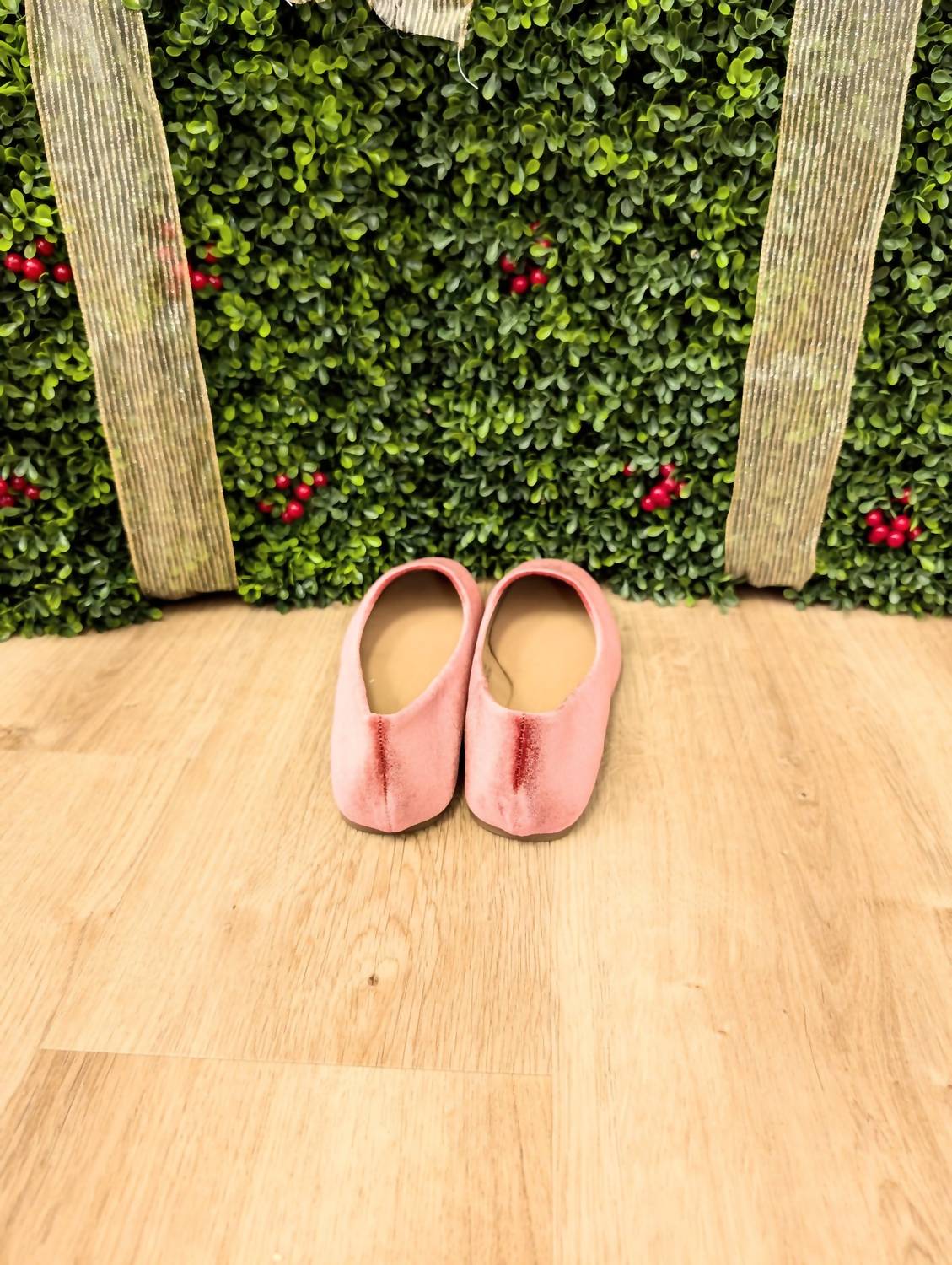 Туфли на плоской подошве Over It в цвете Blush Corkys Footwear, красный — фото 3