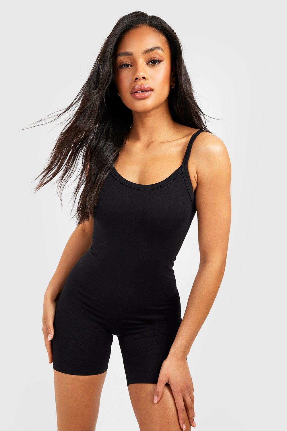 

Бесшовный комбинезон с брязками sculpt Boohoo, черный