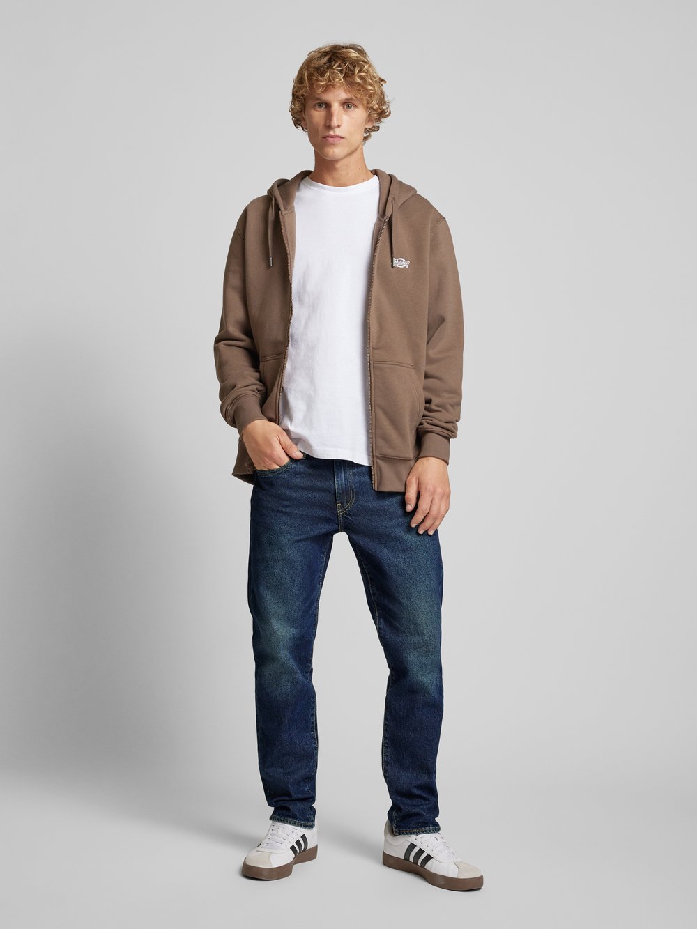 

Джинсы с 5-карманным дизайном Levi's