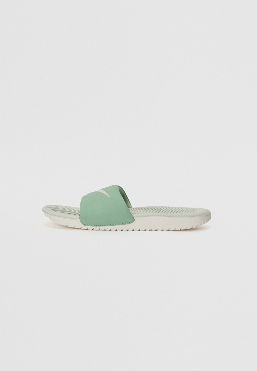 

Шлепанцы KAWA UNISEX Nike Performance, черный