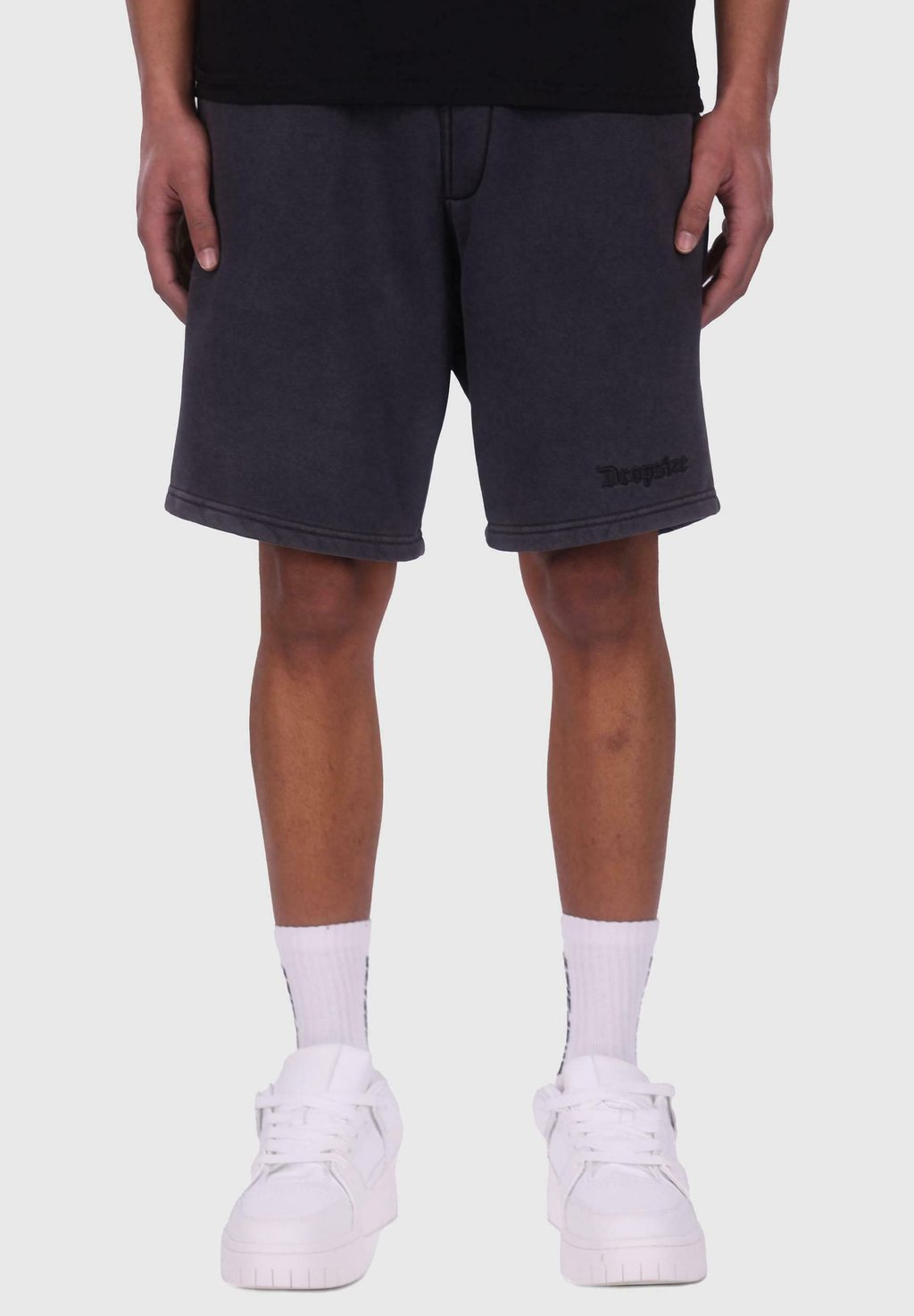 

Шорты HEAVY EMBO - Tracksuit bottoms Dropsize, черный