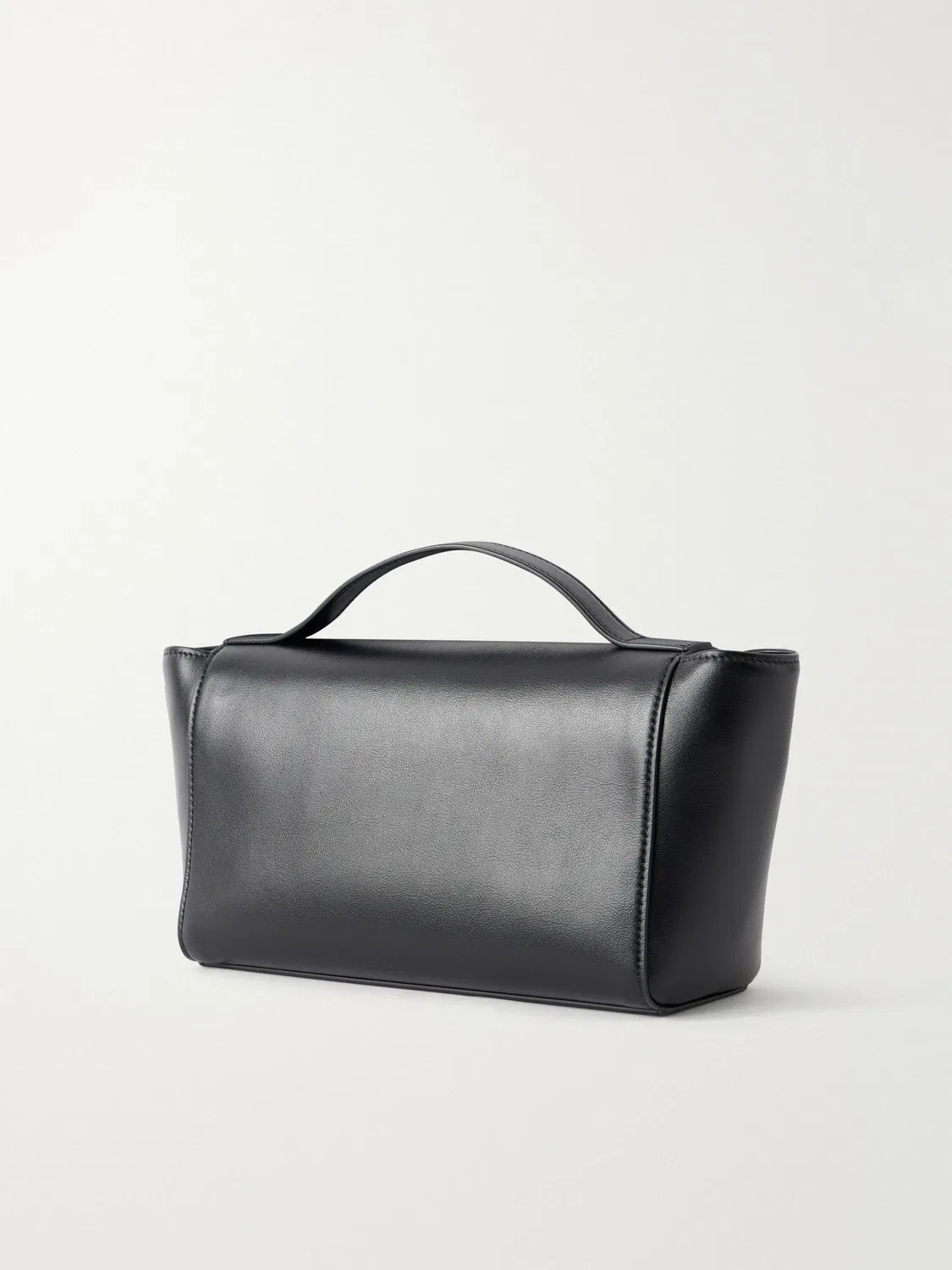 Кожаная сумка Symmetry Trapeze Pochette Savette, черный — фото 4