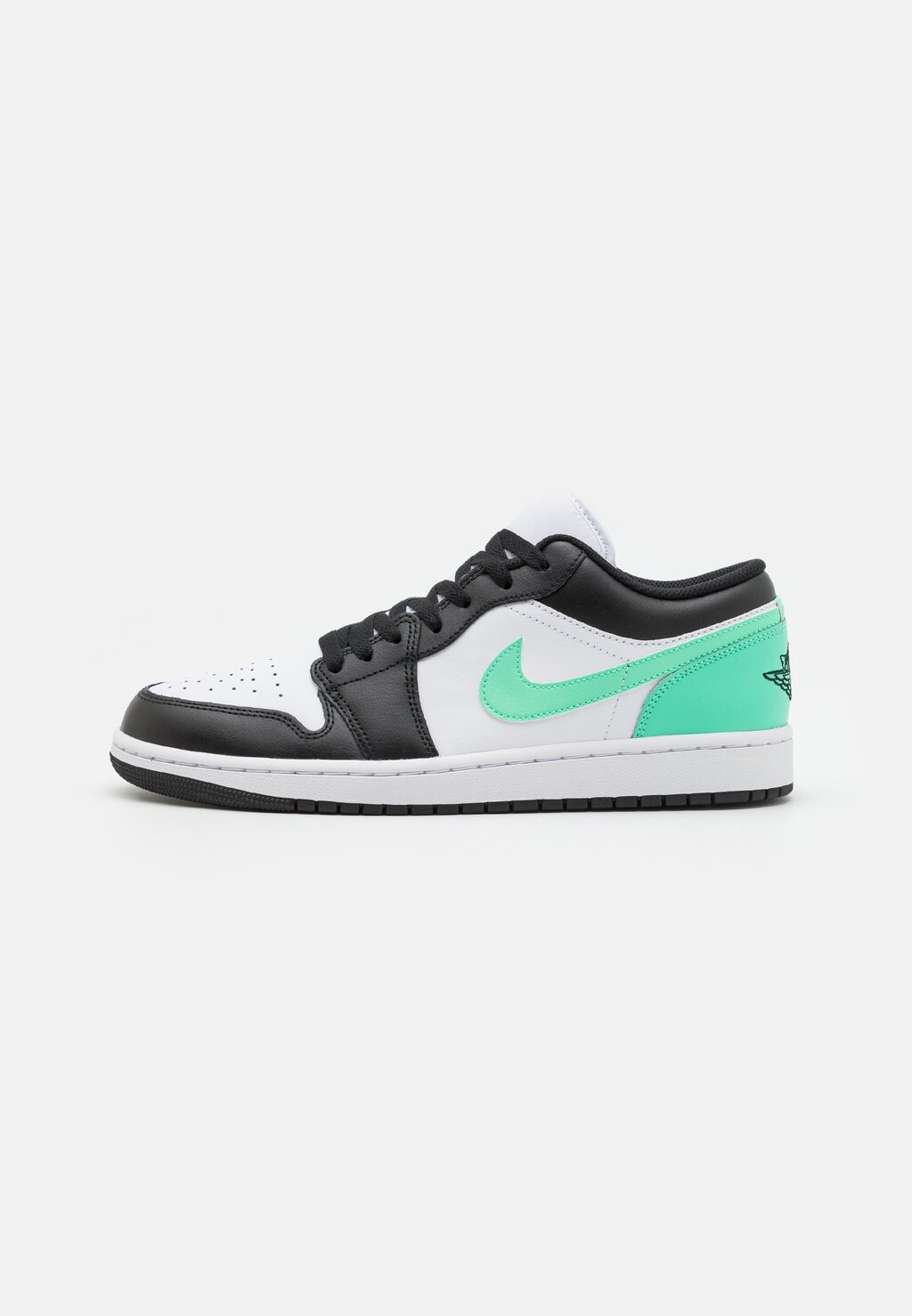 

Кроссовки на шнуровке AIR JORDAN 1 LOW Jordan, белый