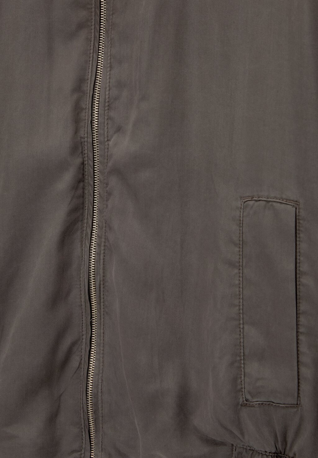

Легкая куртка WITH ZIP PULL&BEAR, темно-серый