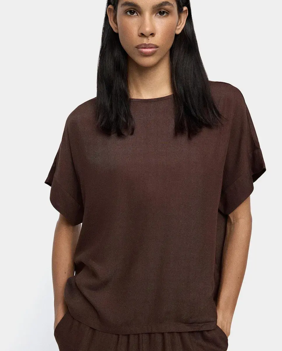 

Женская футболка 100% вискоза с короткими рукавами, однотонная Parfois, коричневый