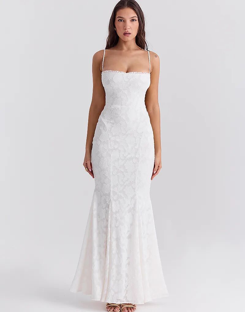 

Платье макси со шнуровкой на спине от House of CB Joan цвета слоновой кости