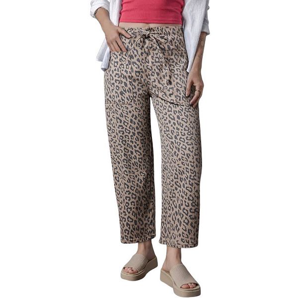 

Джинсы с широкими штанинами, карманами и поясом на шнурке в леопардовом принте цвета хаки Sol Living