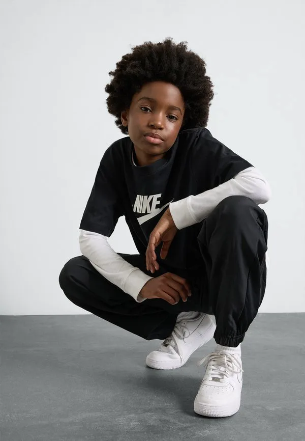Укороченная футболка с принтом «футура» Nike Sportswear, Black — фото 2