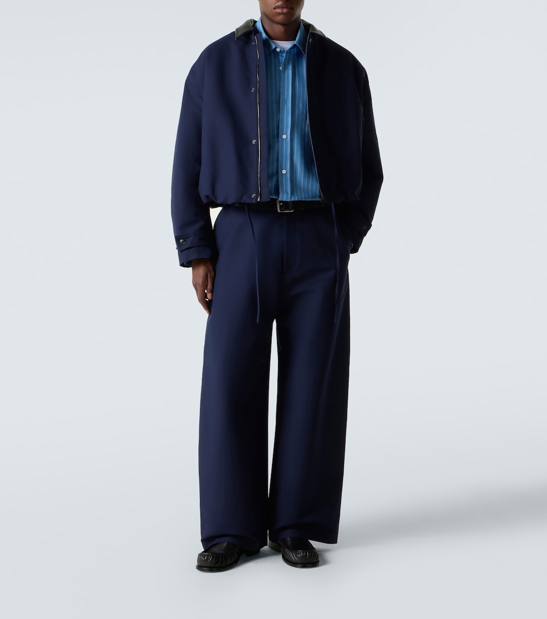 Широкие брюки из хлопкового атласа со средней посадкой Acne Studios, Navy Blue — фото 2