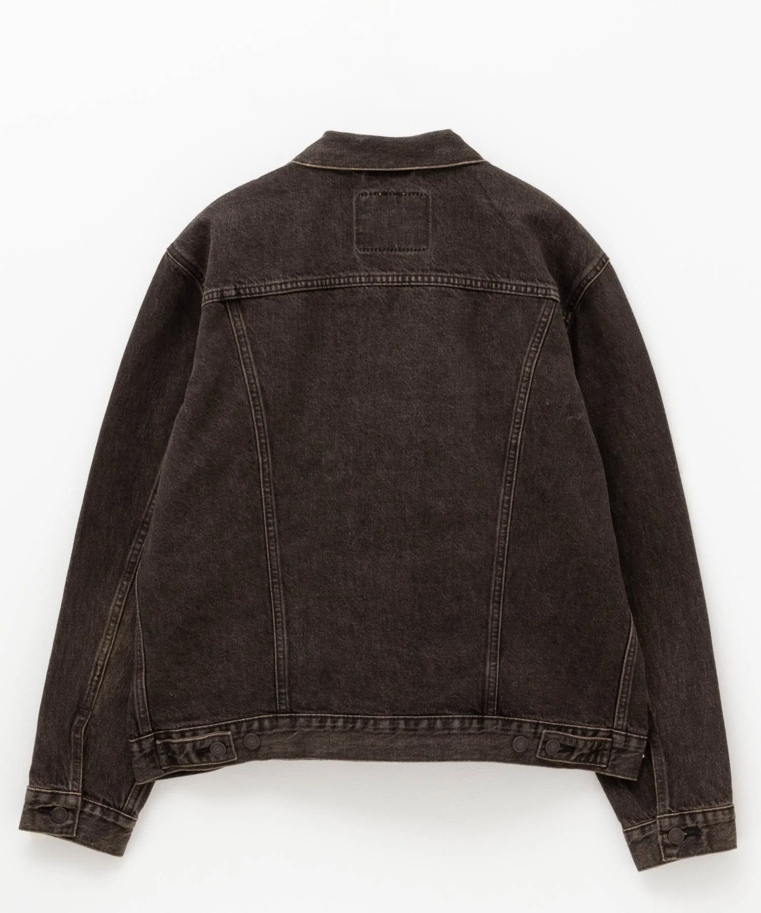 Мужская джинсовая куртка Levi's THE TRUCKER JACKET тёмно-синяя — фото 2