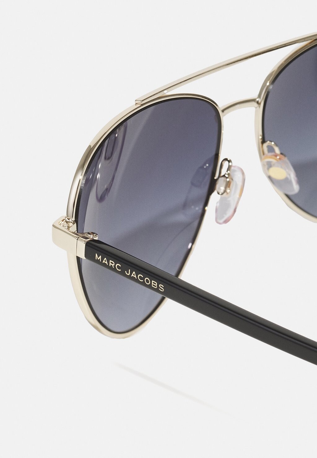 

Солнцезащитные очки MARC JACOBS, золотой