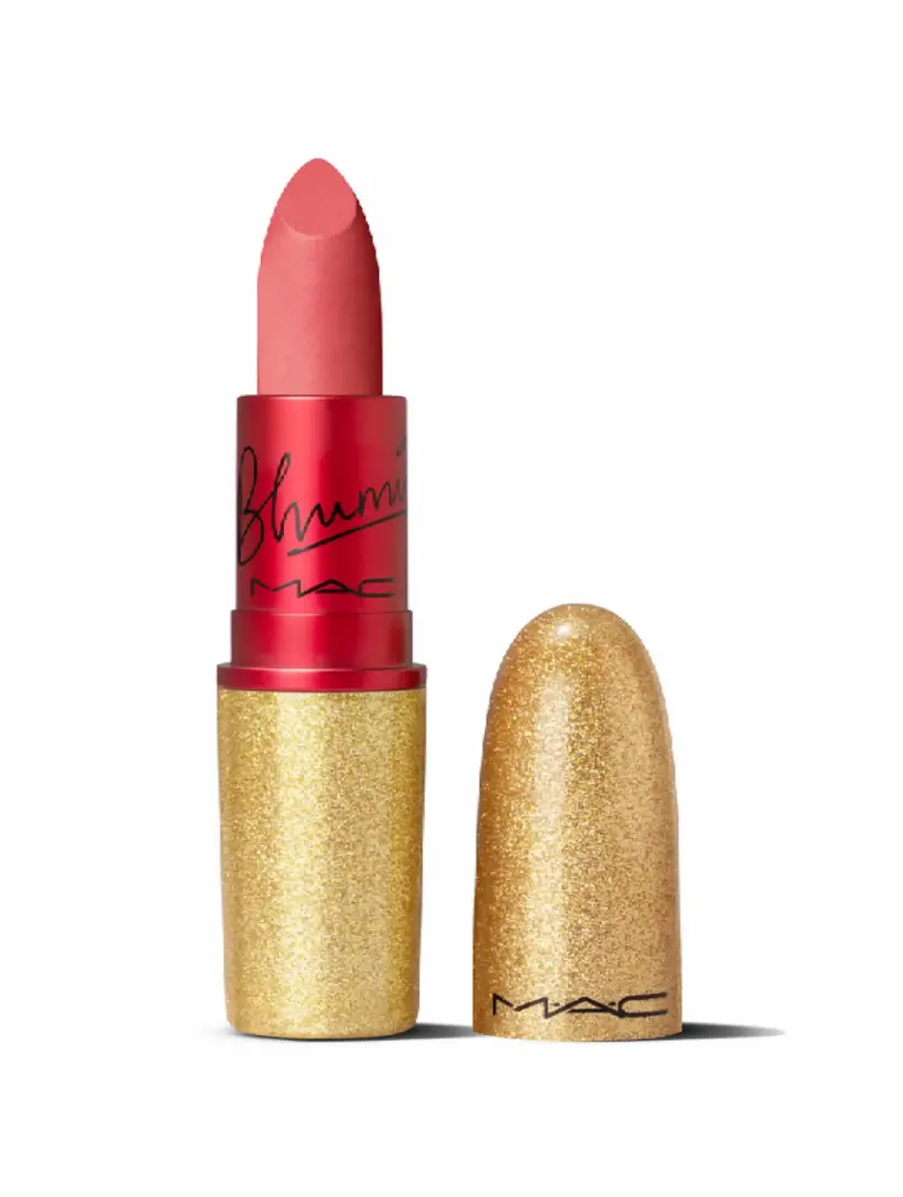 

Помада Powder Kiss Lipstick, оттенок Viva Glam Bhumi Pednekar MAC