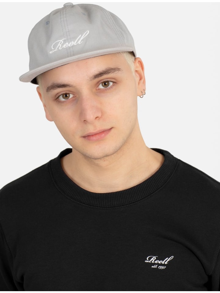 

Reell «Низкочастотная шапка» синего цвета