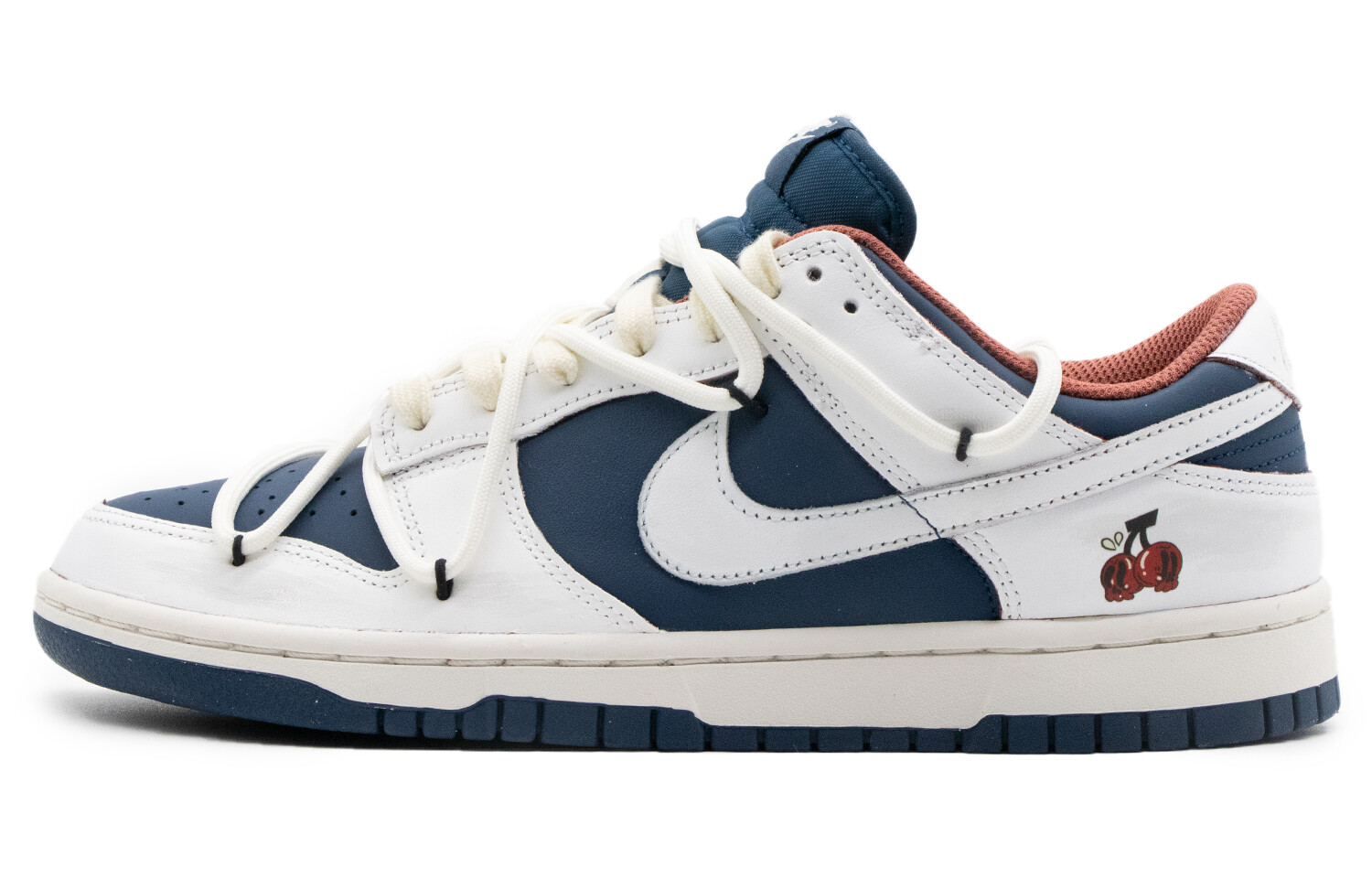 

Кроссовки Nike Dunk Skateboard Shoes Women's Low-Top White Blue