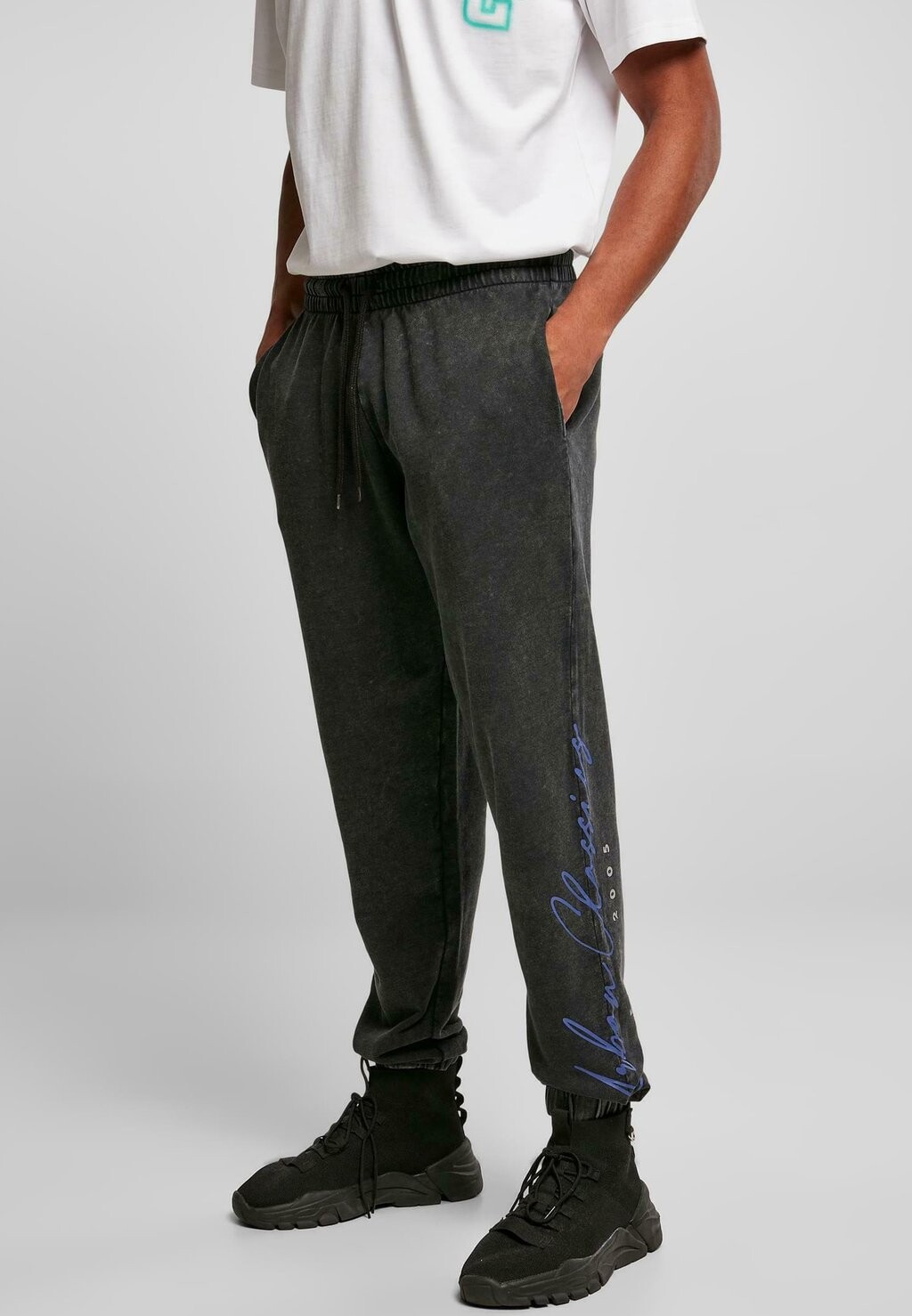 

Спортивные брюки SCRIPT LOGO Urban Classics, черный