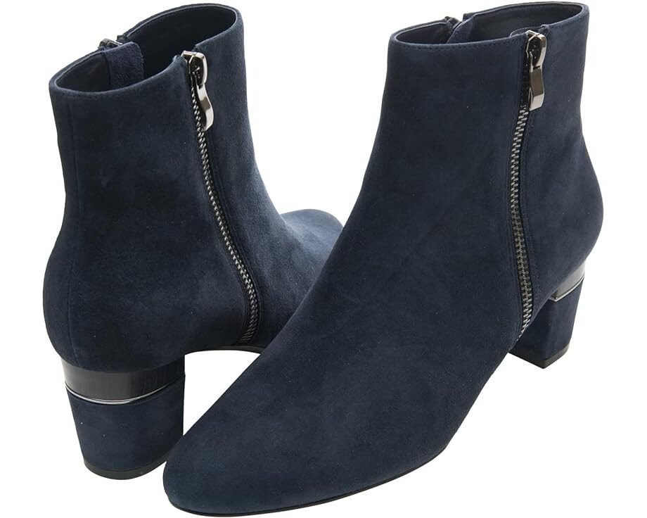 

Ботинки Vaneli Dorle, цвет Navy Suede
