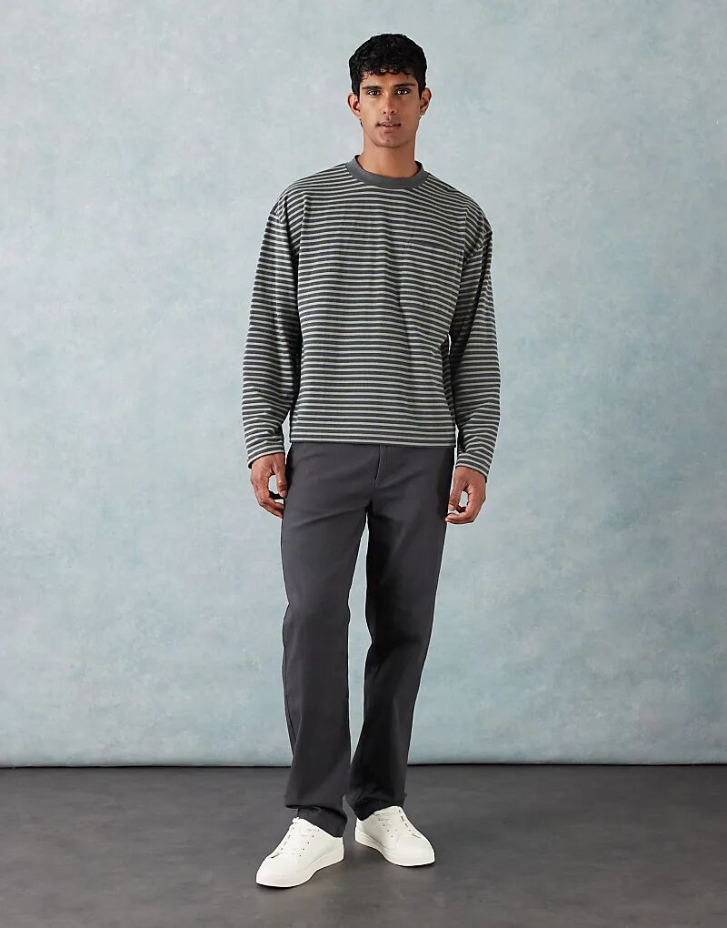 

Прямые брюки-чинос ASOS DESIGN темно-серого цвета