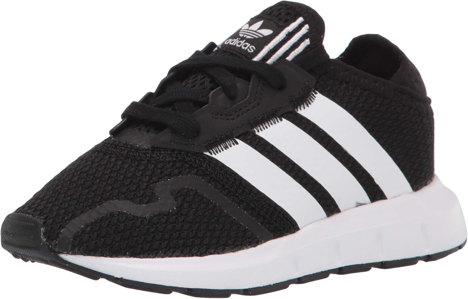 

Кроссовки adidas Kids' Swift Essential, белый/черный