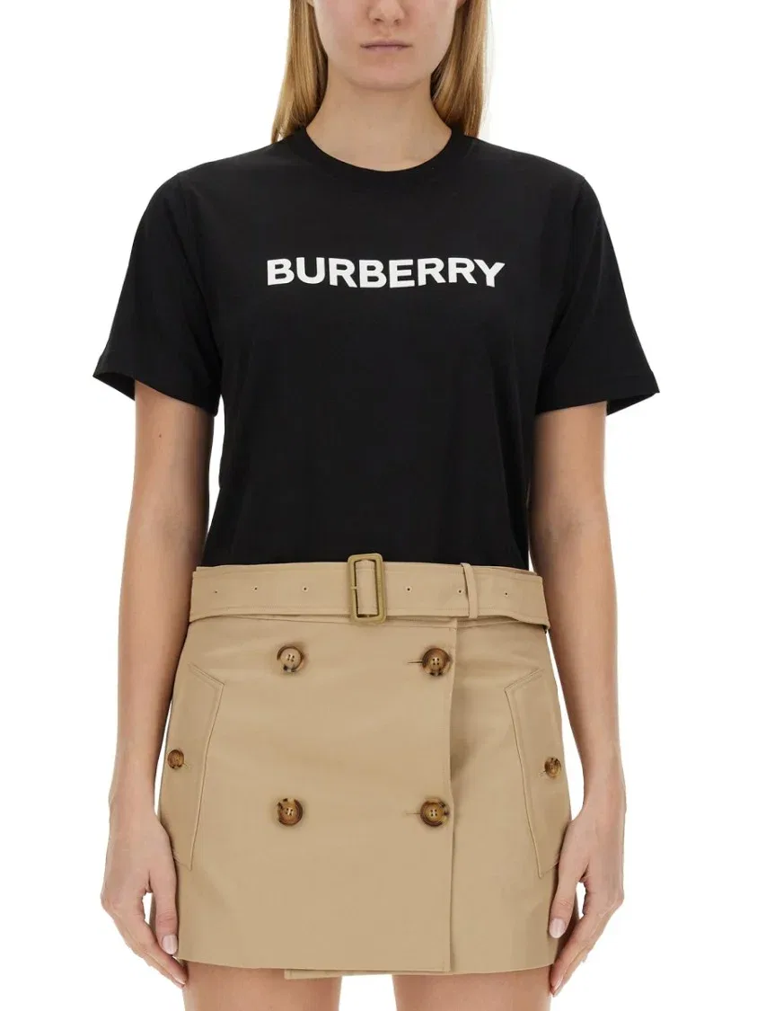 Burberry Черная футболка с ярким логотипом
