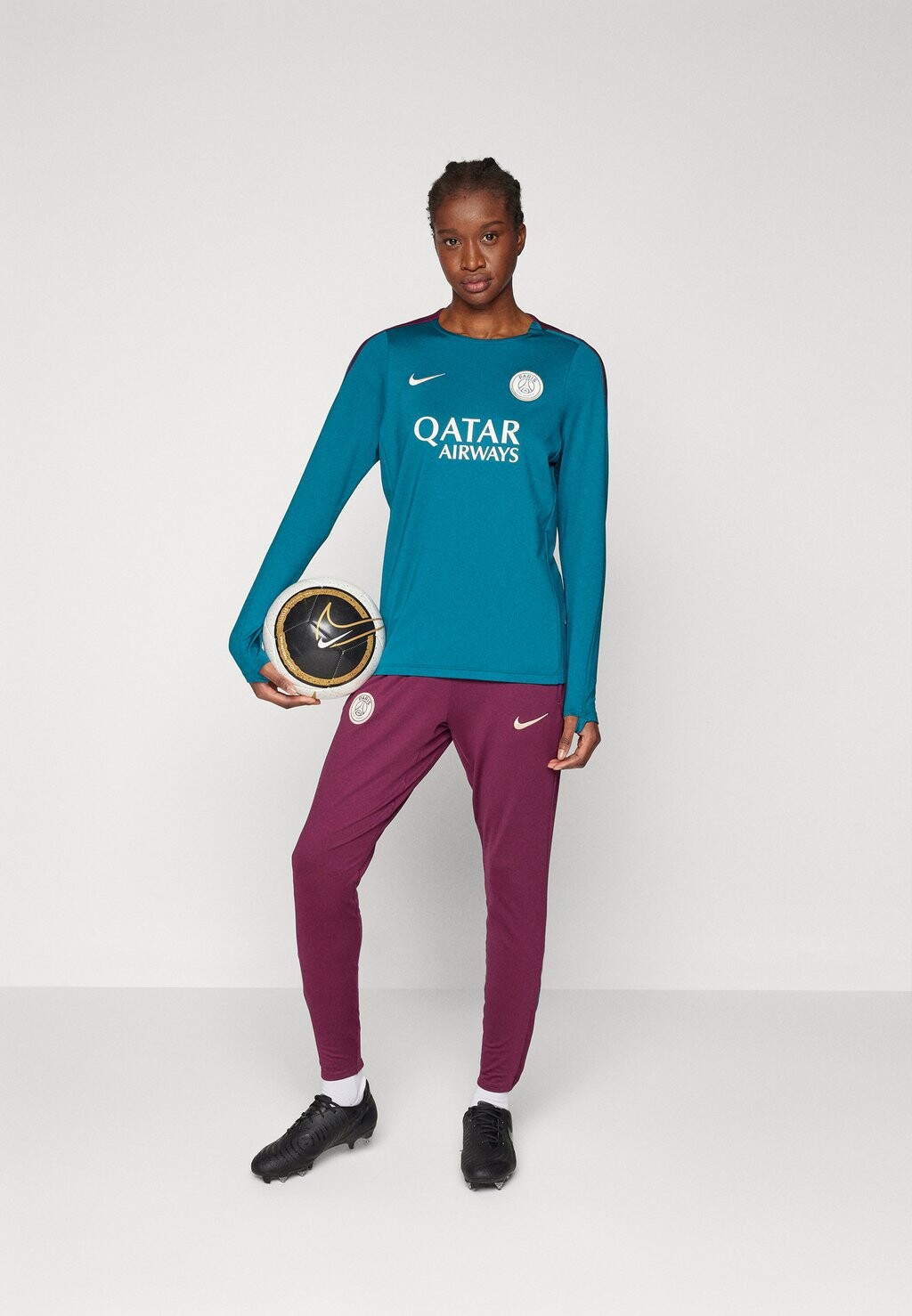 

Клубная одежда Nike, бирюзовый жеод/бордо/лед гуавы Psg Crew Top