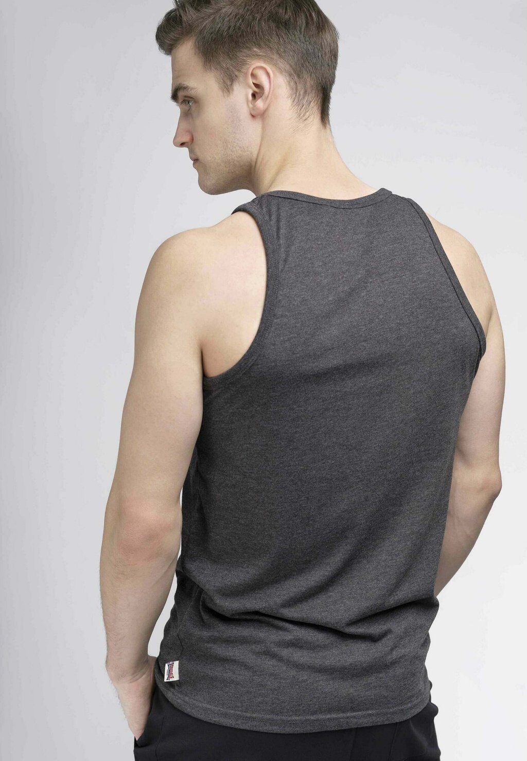

Топ SINGLET NORMALE PASSFORM PILTON Lonsdale, цвет Mottled Anthracite