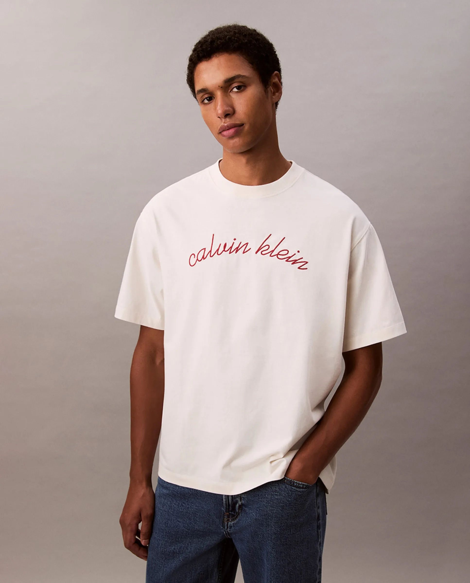 

Мужская футболка с принтом Calvin Klein Jeans, кремовый