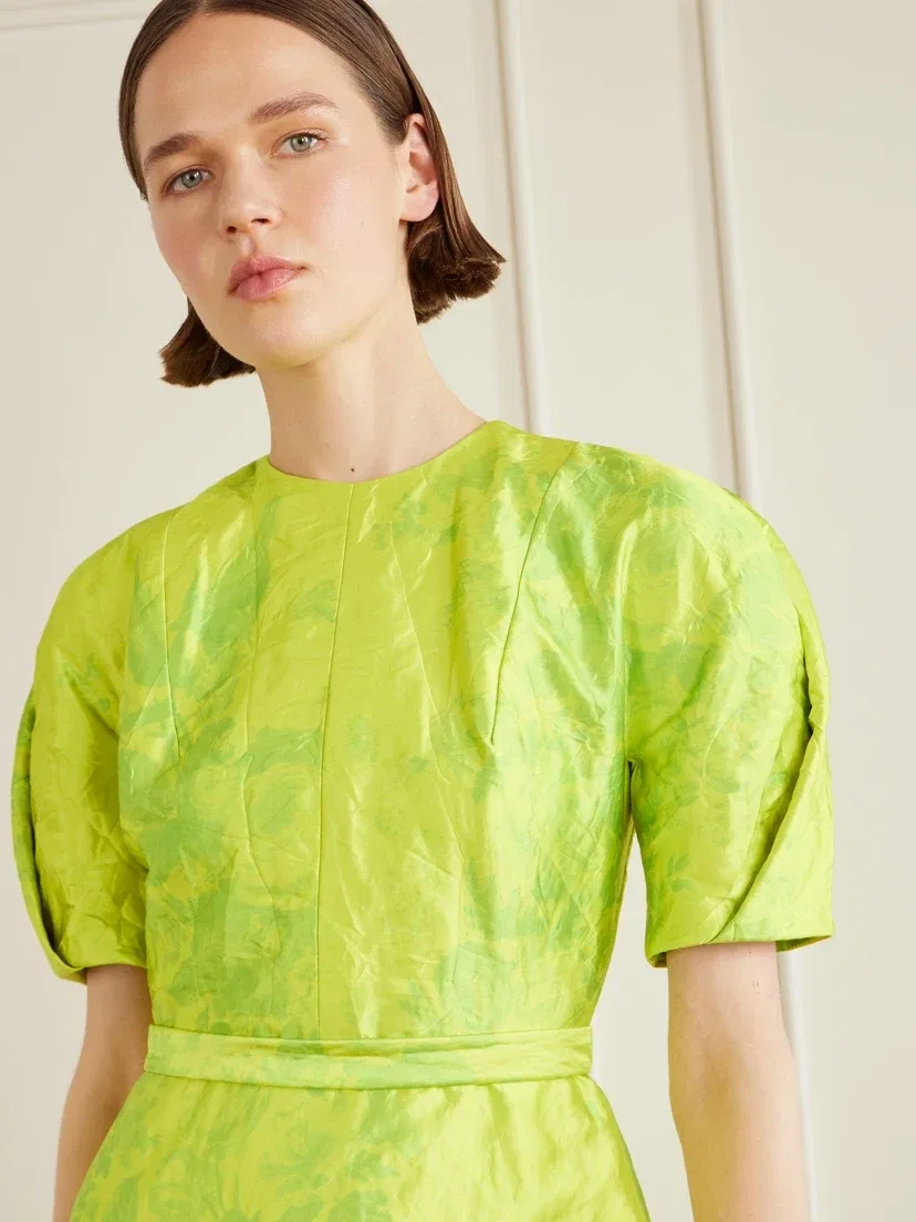 Принтованное мятое атласное миди-платье ERDEM, зеленый — фото 4