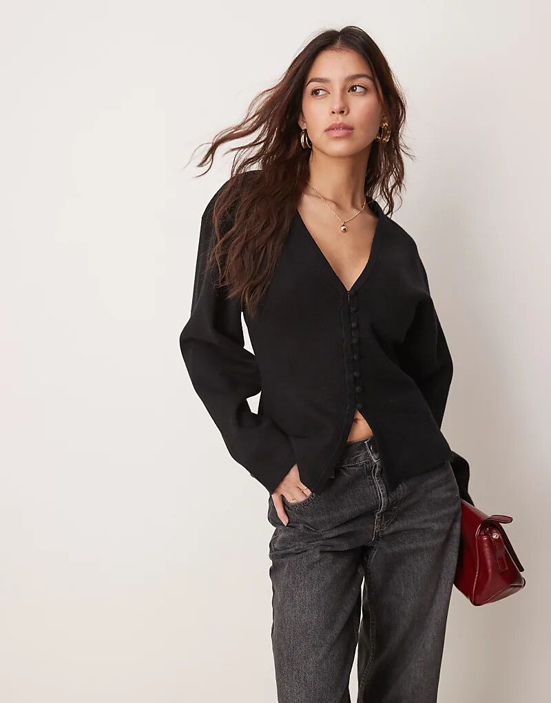 

Вязаный кардиган Gina Tricot Sculpt Shaped на пуговицах черного цвета