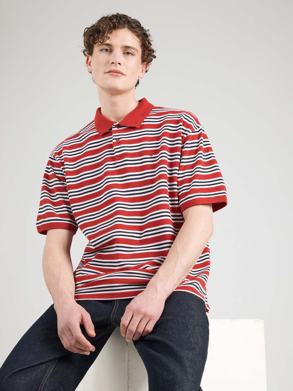 LEVI'S  Футболка 'FINN' в красном цвете — фото 3