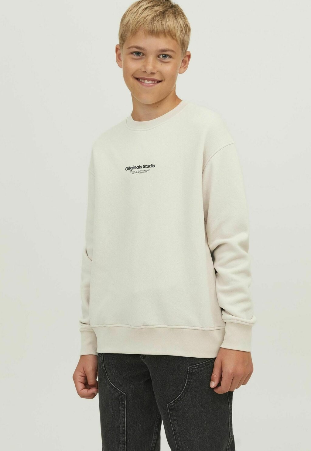 

Толстовка MIT RUNDHALS GEDRUCKT MINI Jack & Jones, кремовый
