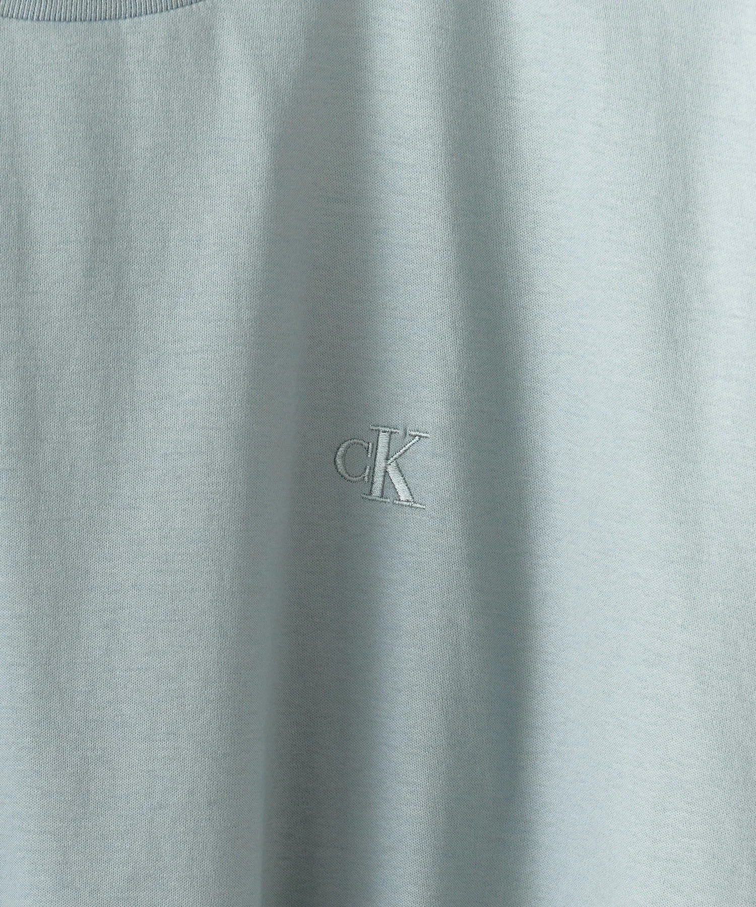 Унисекс футболка Calvin Klein SS REG LIQUID COTTON с логотипом белая — фото 4