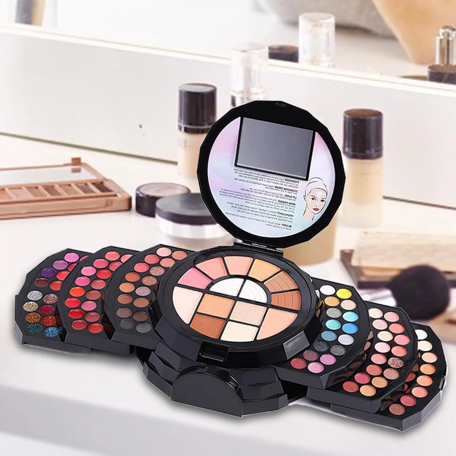 Набор косметики Starter Cosmetics Kit 110 оттенков — фото 3