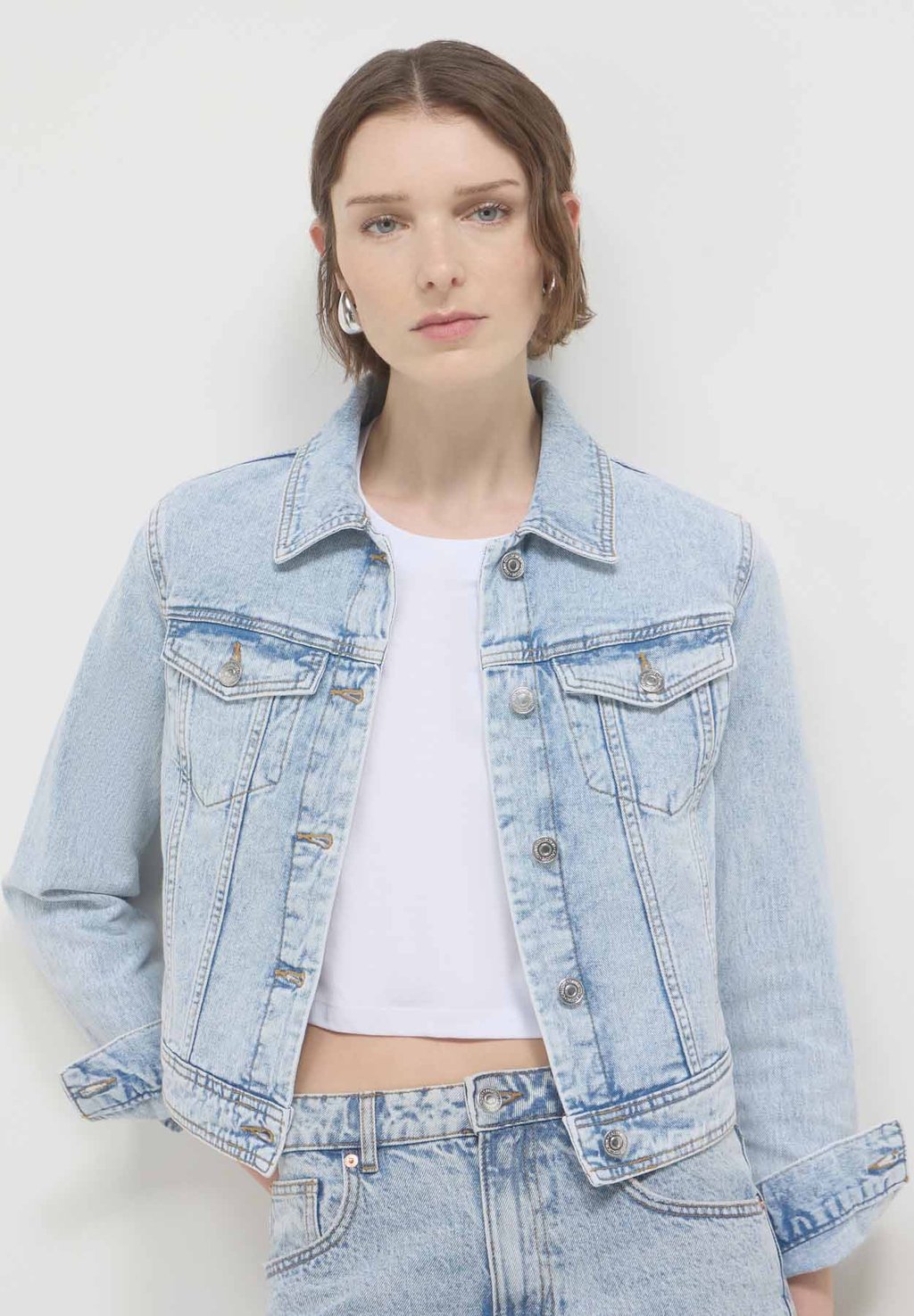 

Джинсовая куртка Calliope, цвет Blu Denim Chiaro