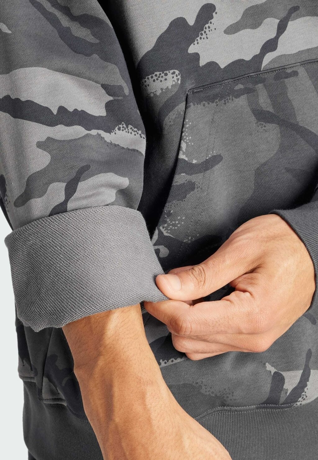 

Национальная сборная ALL BLACKS CAMOUFLAGE adidas, серый