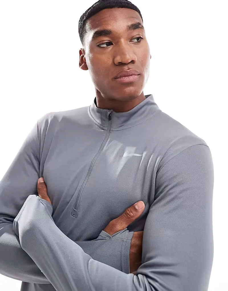 Футболка Nike Running Pacer Dri-FIT с длинными рукавами и молнией до середины груди, серая