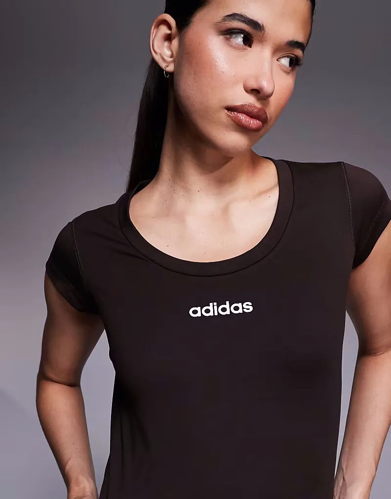 Adidas performance Детская футболка Adidas Training Hyperglam, цвет кофейно-коричневый — фото 2