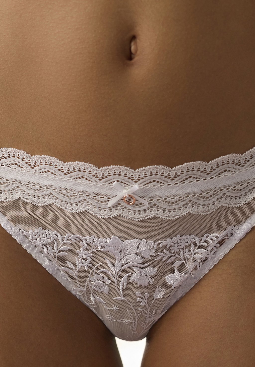 

Стринги STRING LASCANA, белый