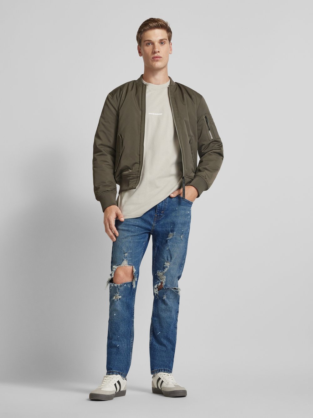 

Джинсы облегающего кроя с этикеткой, модель «515» Levi's, темно-синий
