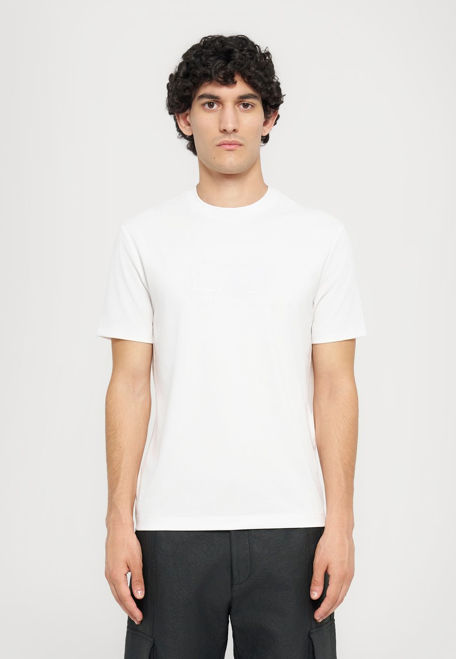 

Футболка EA7 Emporio Armani TRAIN TEE BIG LOGO, White, Белый, Футболка EA7 Emporio Armani TRAIN TEE BIG LOGO, White