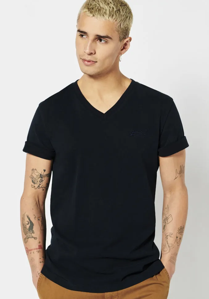 

Футболка Superdry "VINTAGE LOGO EMB VEE", цвет Eclipse Navy