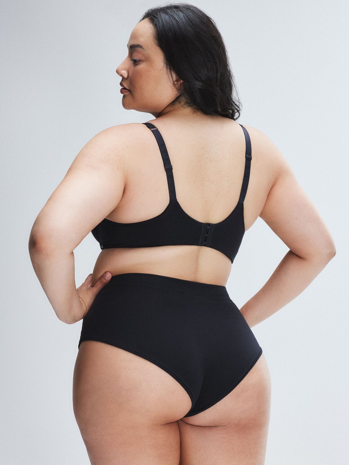 

Короткие трусики Savage X Fenty Cotton Essentials, цвет Black Caviar