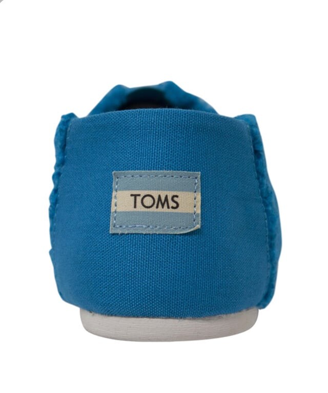 Женские синие туфли Classic x «Улица Сезам» Toms, синий — фото 2