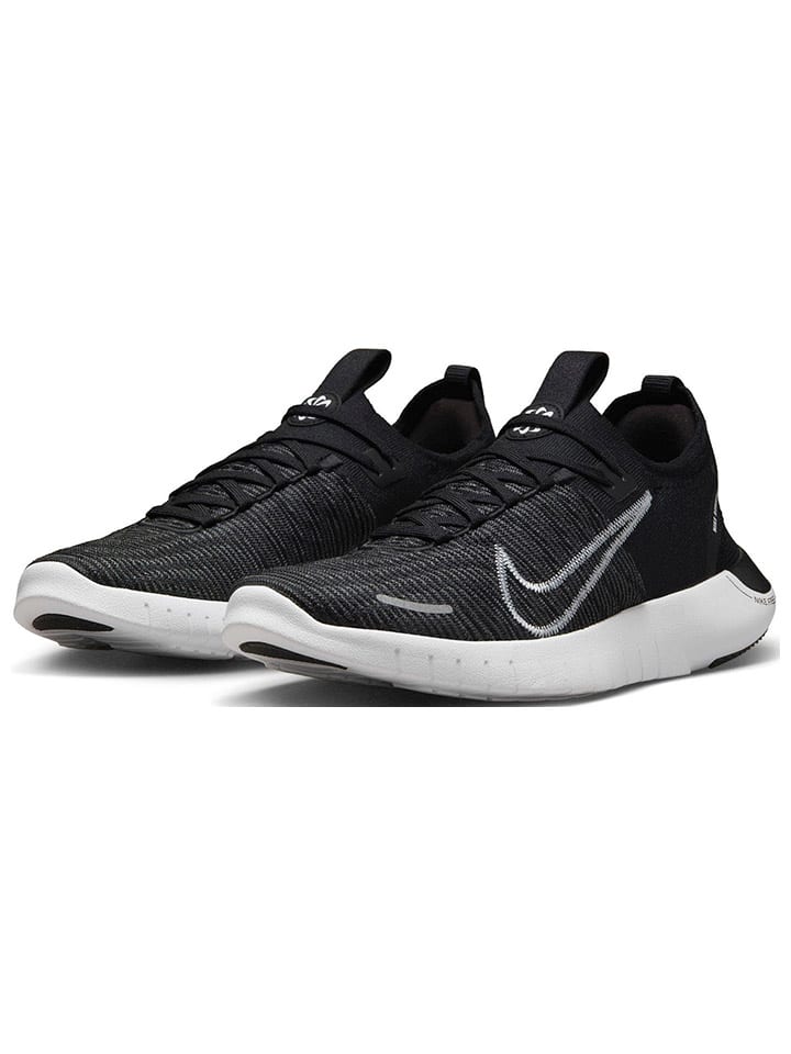 

Беговая обувь Nike, черный/белый