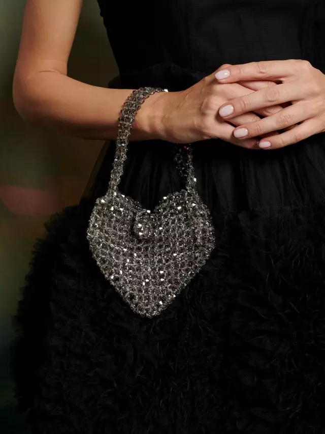 

Сумка Sister Jane Black Swan Heart Shape Beaded Mini, серебряный