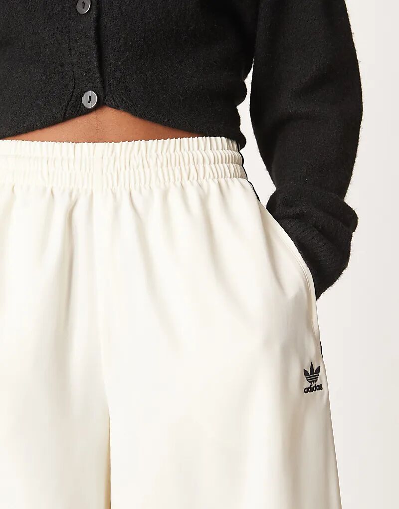 Широкие атласные брюки-джоггеры Adidas Originals кремового цвета — фото 3